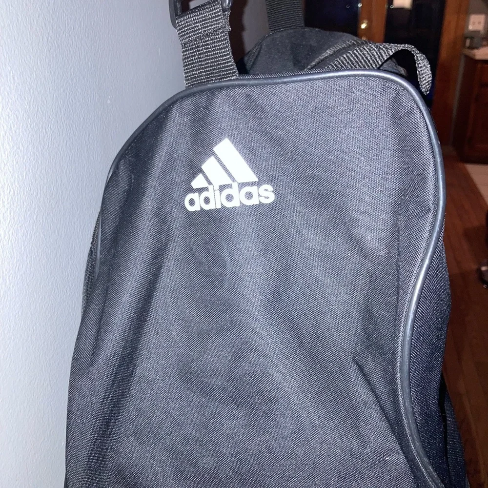In Excellent Condition!! Adidas Duffel Bag - Picture 5 of 7